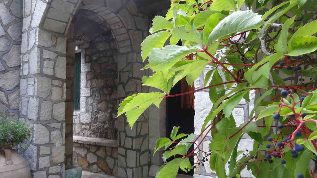 Sterna Apartment Asprogerakata ภายนอก รูปภาพ