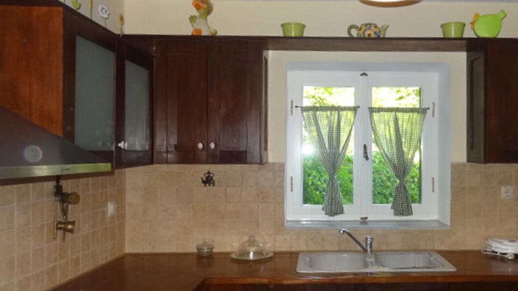 Sterna Apartment Asprogerakata ภายนอก รูปภาพ